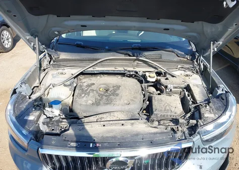 2020 Volvo Xc40 T5 Inscription z USA, uszkodzony, nr VIN YV4162UL9L2338022